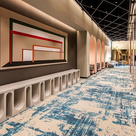 Renaissance Porto Lapa Hotel Экстерьер фото The interior of the new terminal