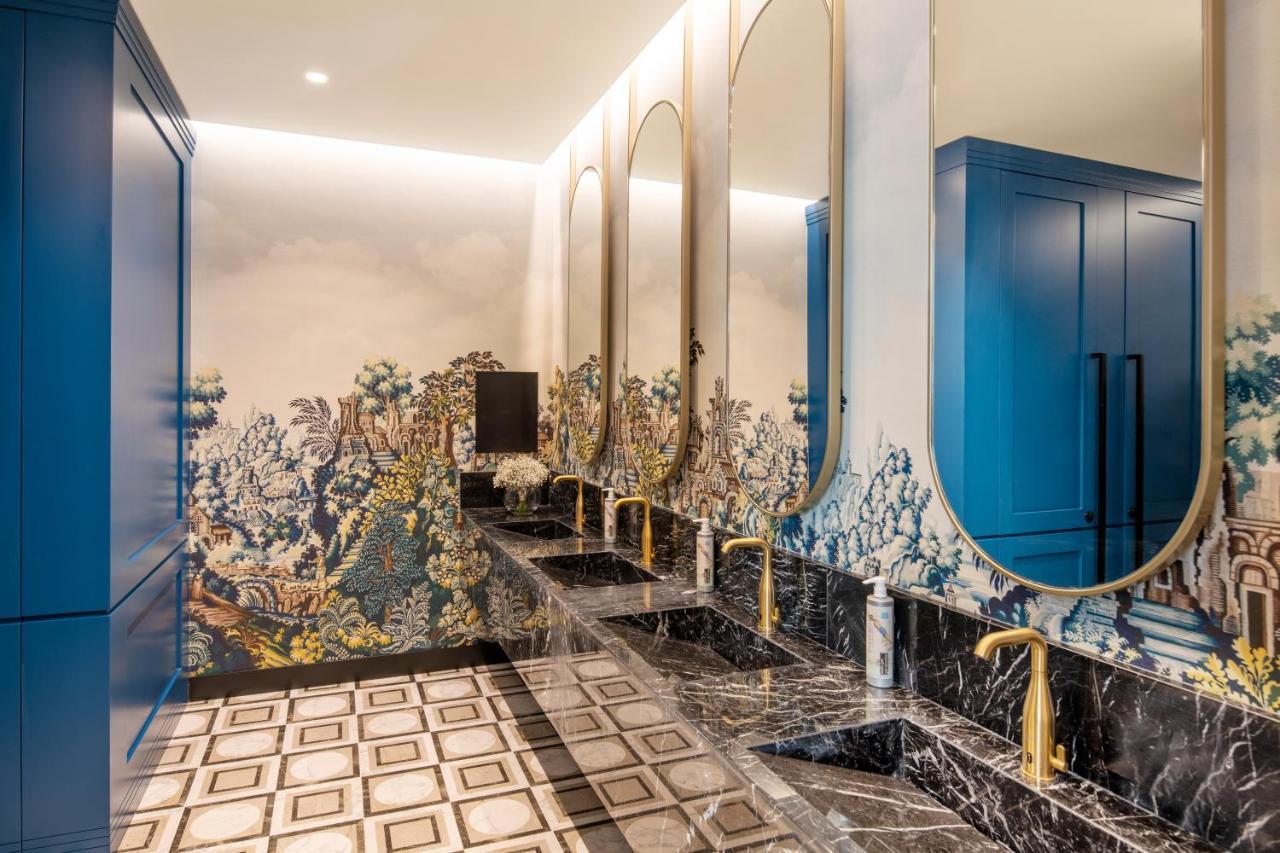 Renaissance Porto Lapa Hotel Экстерьер фото The bathroom of the 1001 Suite