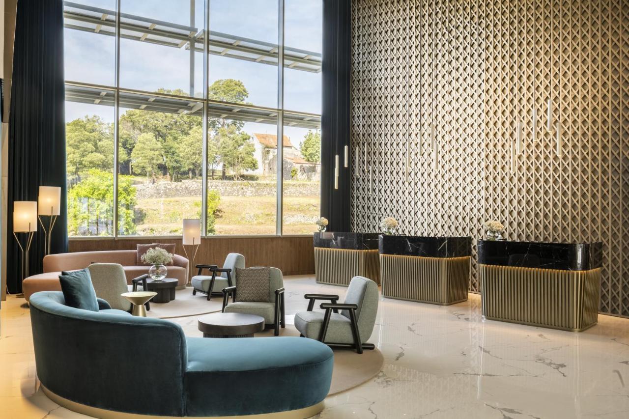 Renaissance Porto Lapa Hotel Экстерьер фото The lobby of the hotel