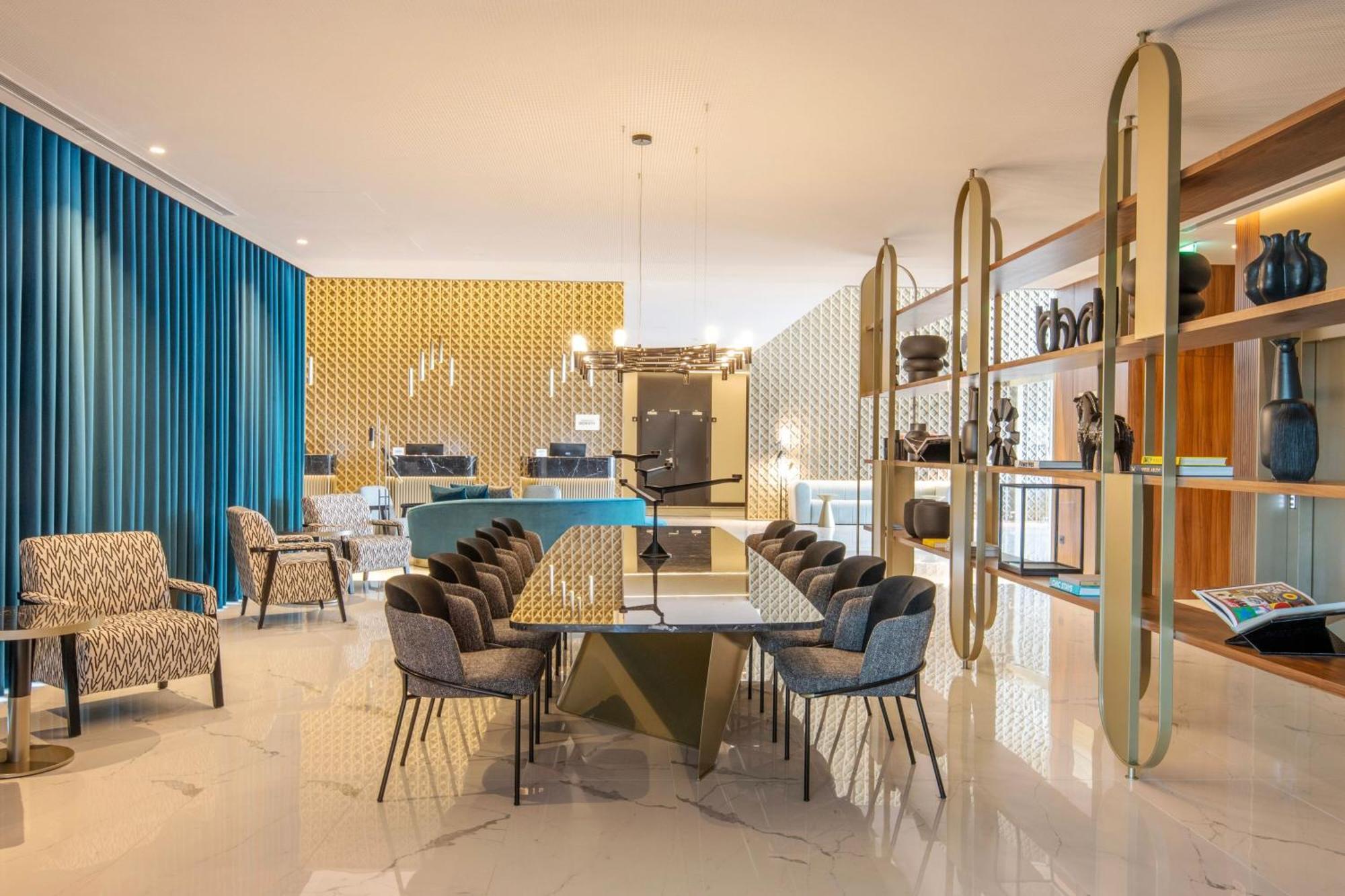 Renaissance Porto Lapa Hotel Экстерьер фото The interior of a typical apartment