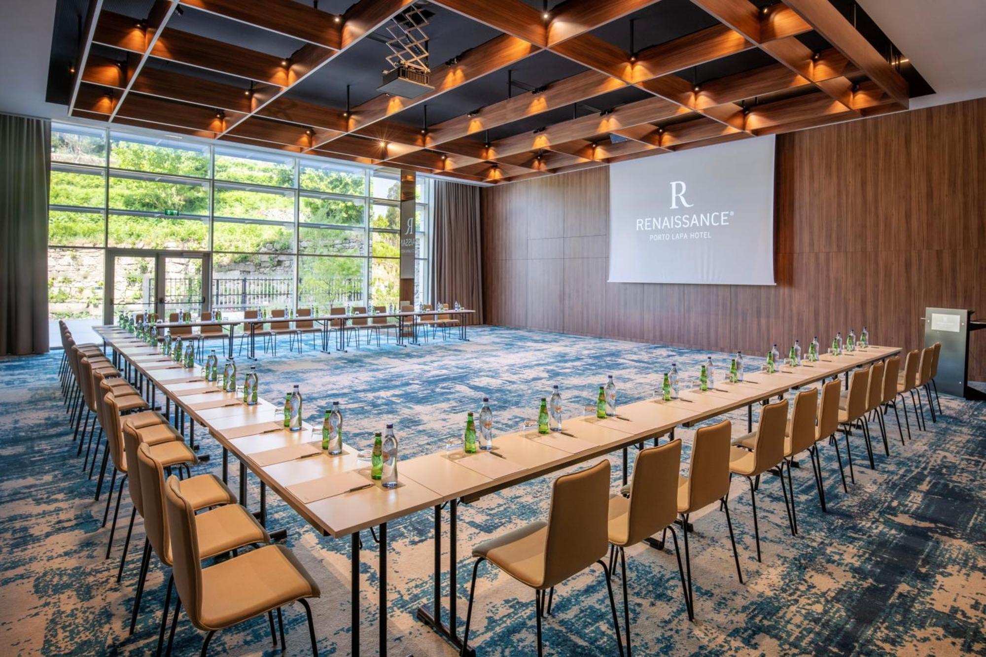 Renaissance Porto Lapa Hotel Экстерьер фото Meeting room
