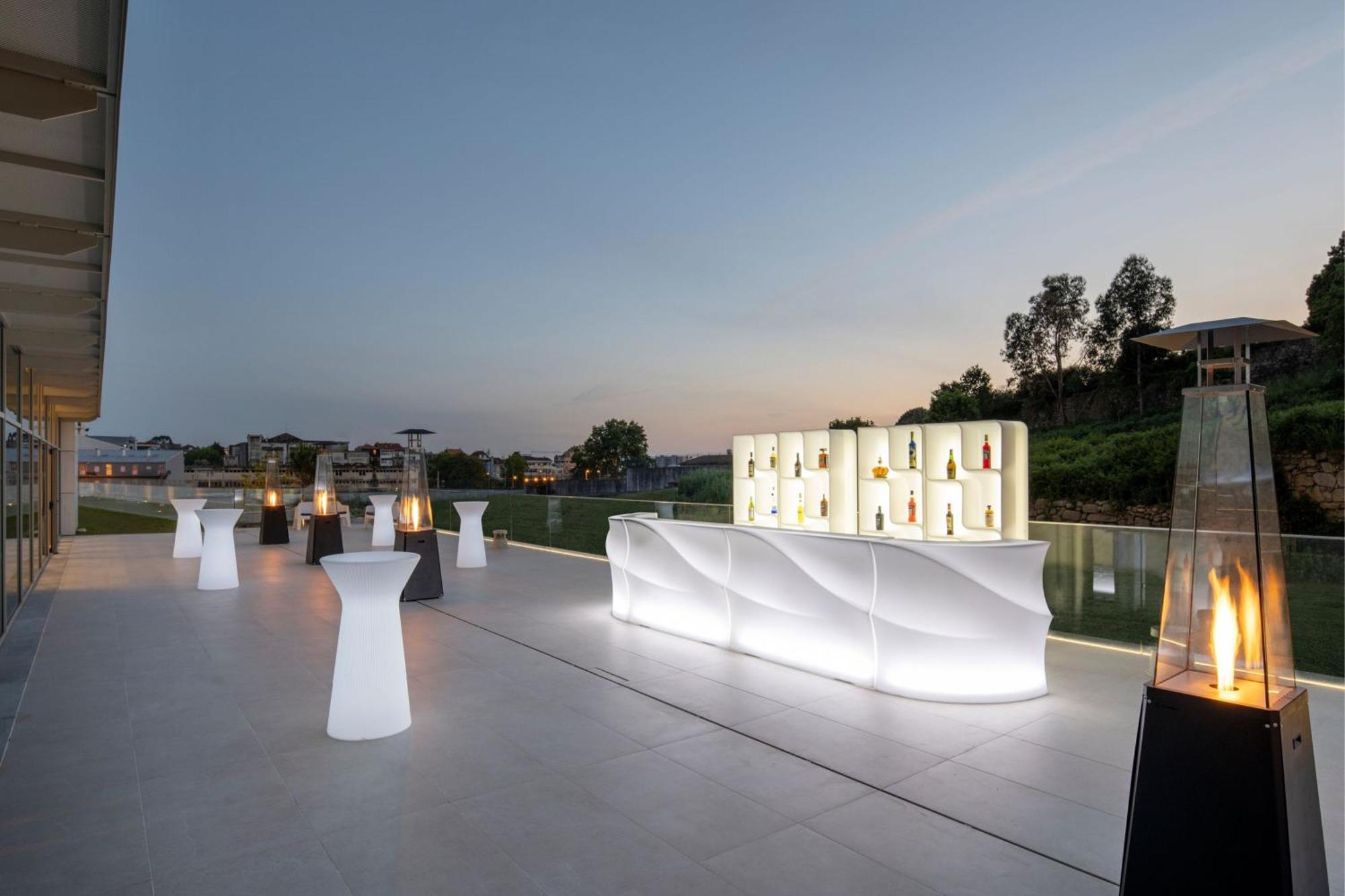 Renaissance Porto Lapa Hotel Экстерьер фото Skyline Bar