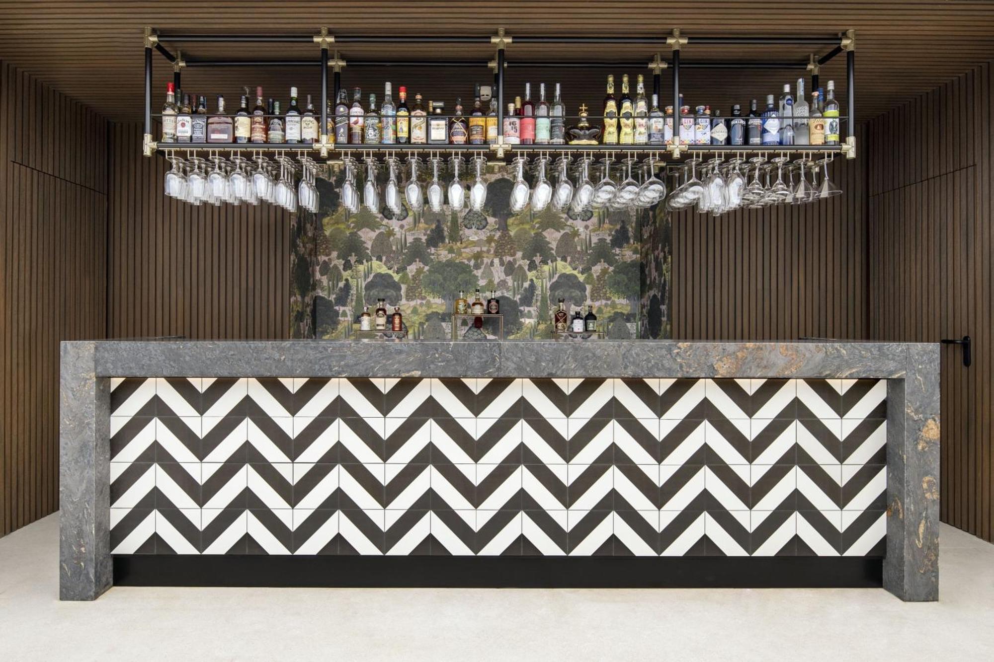 Renaissance Porto Lapa Hotel Экстерьер фото The bar at the hotel
